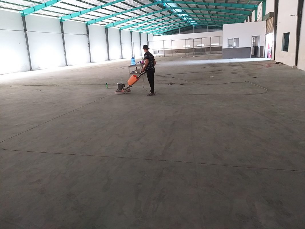 TTPM Và Phân Phối Sơn Hùng Anh